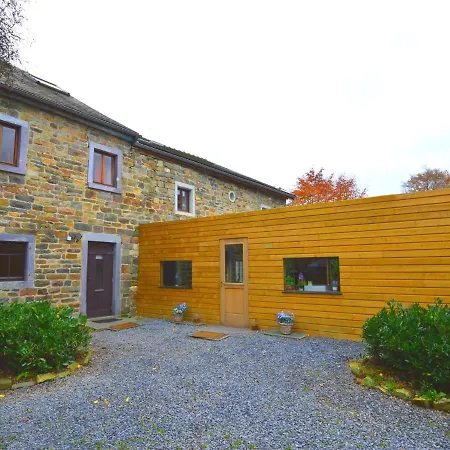Tastefully Furnished Farmhouse With Sauna In وايمس