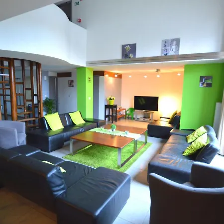 Tastefully Furnished Farmhouse With Sauna In * وايمس